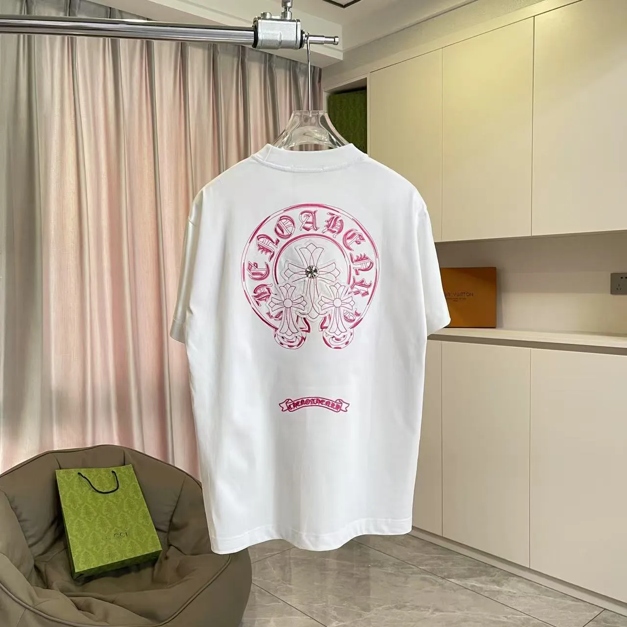 🅿️200 ch Crow* 2025 summer new style Sanskrit horseshoe cross Metal patch embroidery Short-sleeved T-shirt Customized fabric 300g Same style for men and women Size: S M L XL XXL Five codes Color: black white